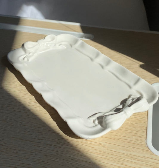 Bow jewellery dish