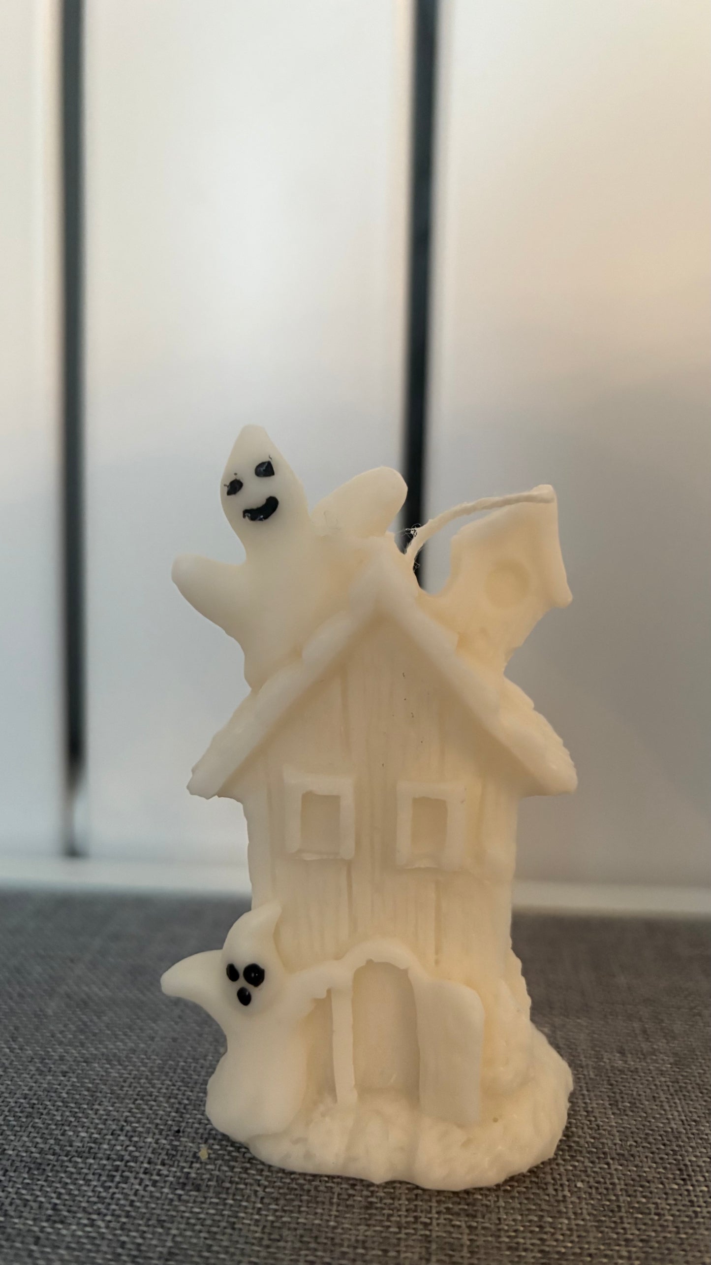 Haunted House candle